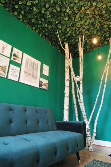 Secret Hideaways Wood Lodge Mit Kinderzimmer Messe L City L Flughafen L Hbf Duisburg Luaran gambar