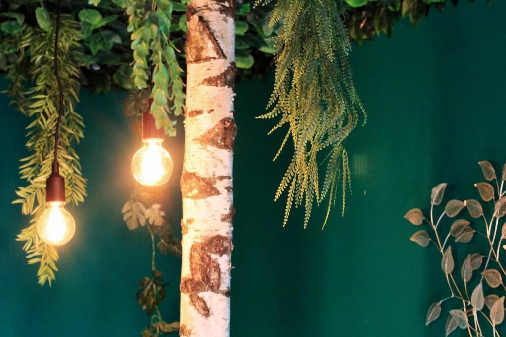 Secret Hideaways Wood Lodge Mit Kinderzimmer Messe L City L Flughafen L Hbf Duisburg Luaran gambar